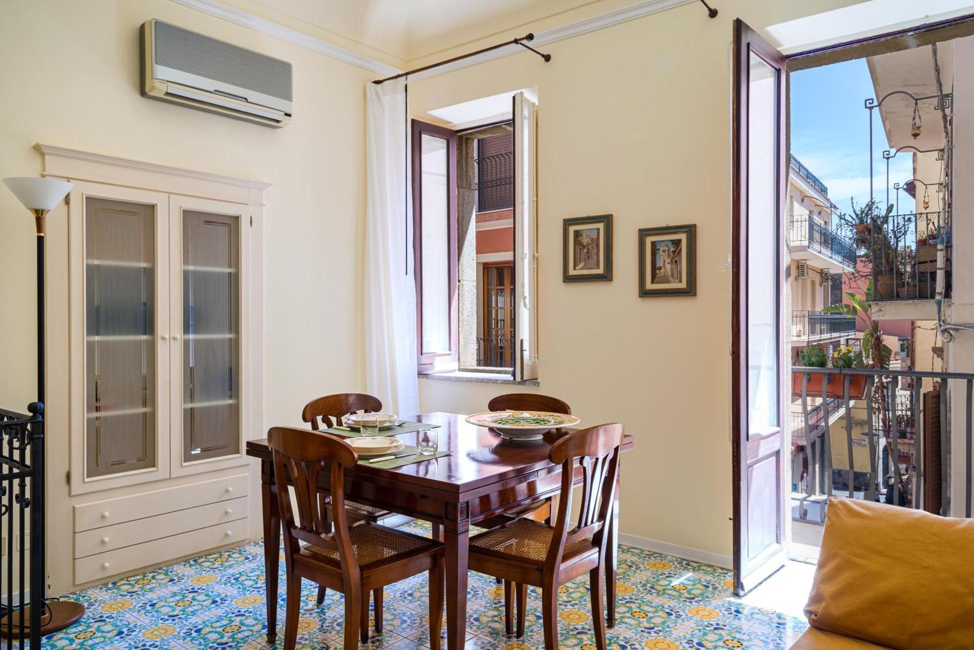 Blondie Taormina Ngoại thất bức ảnh